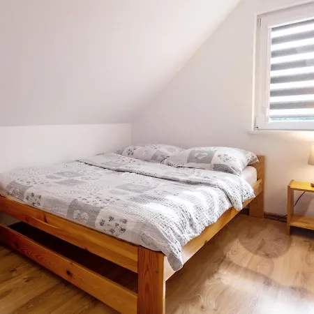 Domki Caloroczne U Iwony Kudowa Zdroj Exterior photo